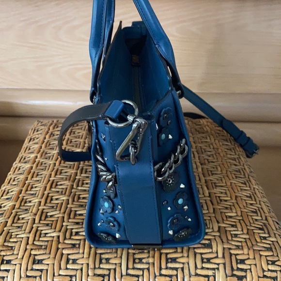 Coach swagger - Picture 3 of 9